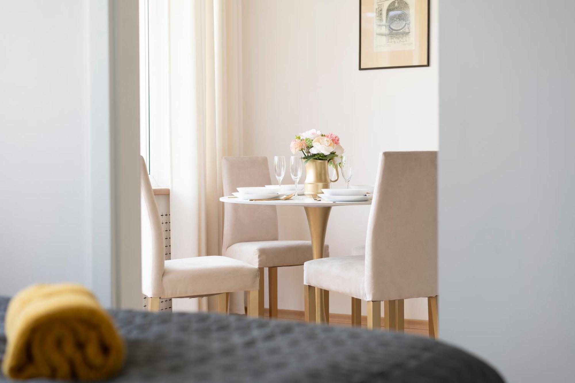 Greenpoint Hoza Apartment Warszawa Eksteriør bilde